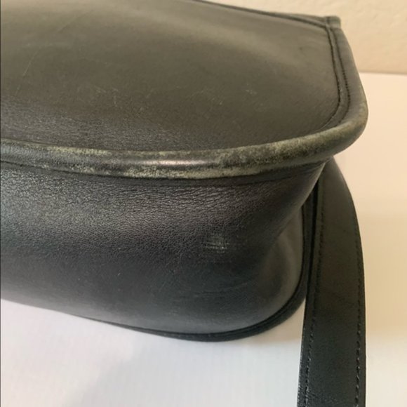 COACH Vintage Black Leather Cross body - Picture 7 of 8